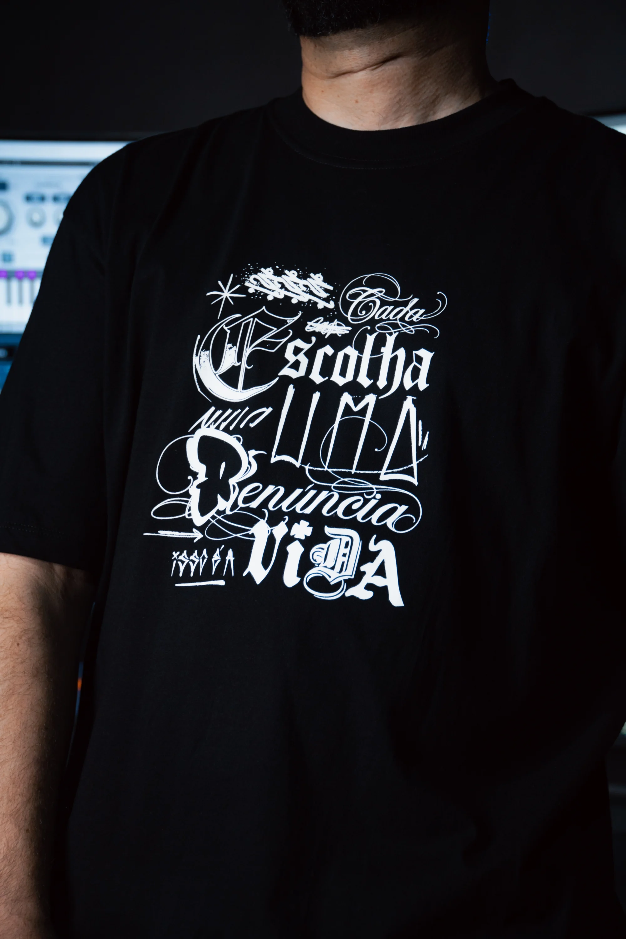 Camiseta Comfort Fit - Renuncia - Imagem 3