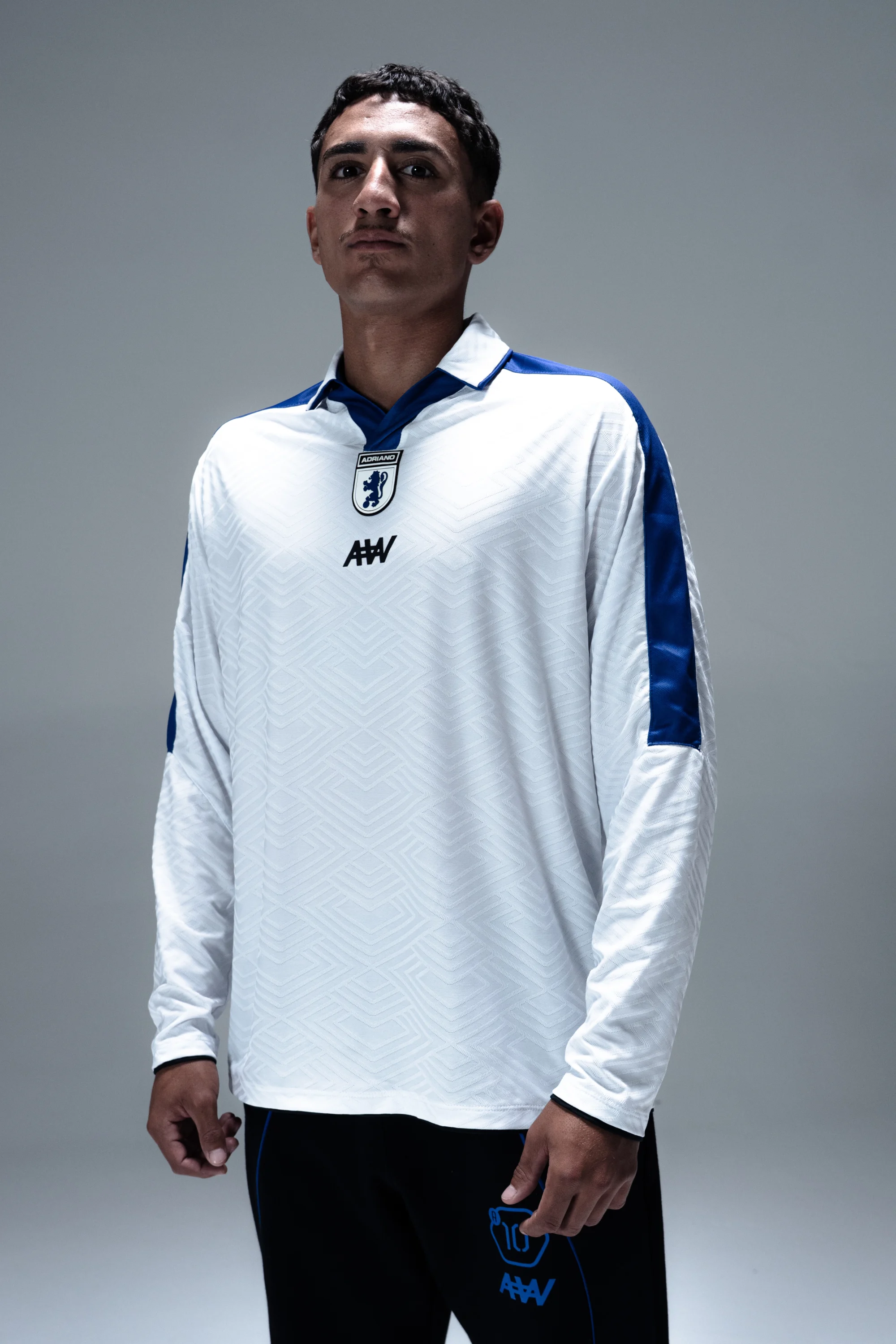 Camiseta Manga Longa - Entre Ruas e Reis